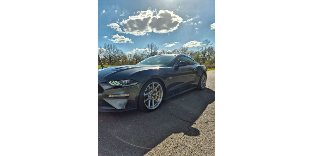 Ford Mustang 54.080 km 43.000 &euro; Bonn 53175