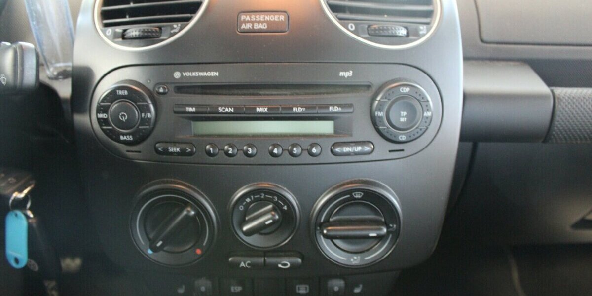 VW New Beetle 1.4 Freestyle 84.264 km 5.980 &euro; Euskirchen 53881