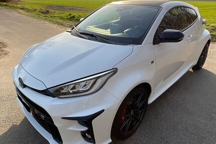 Toyota Yaris 20.000 km 36.500 &euro; Köln 50968