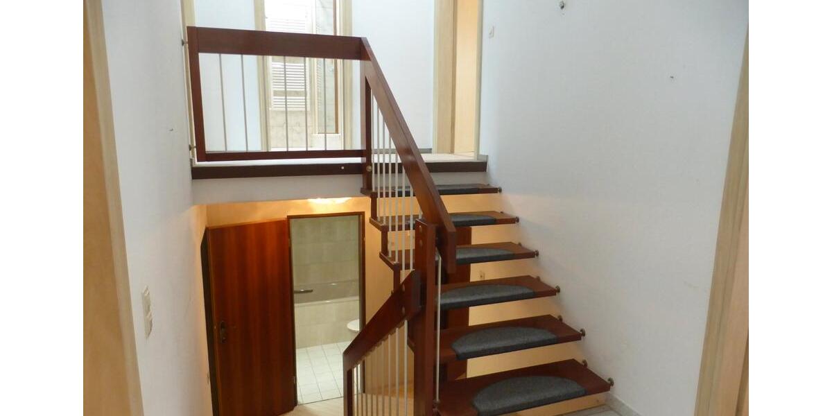 Reihenhaus Bonn Tannenbusch - 3 Zimmer, 110 m&sup2;, 425.000&euro; | Angebot:26637385