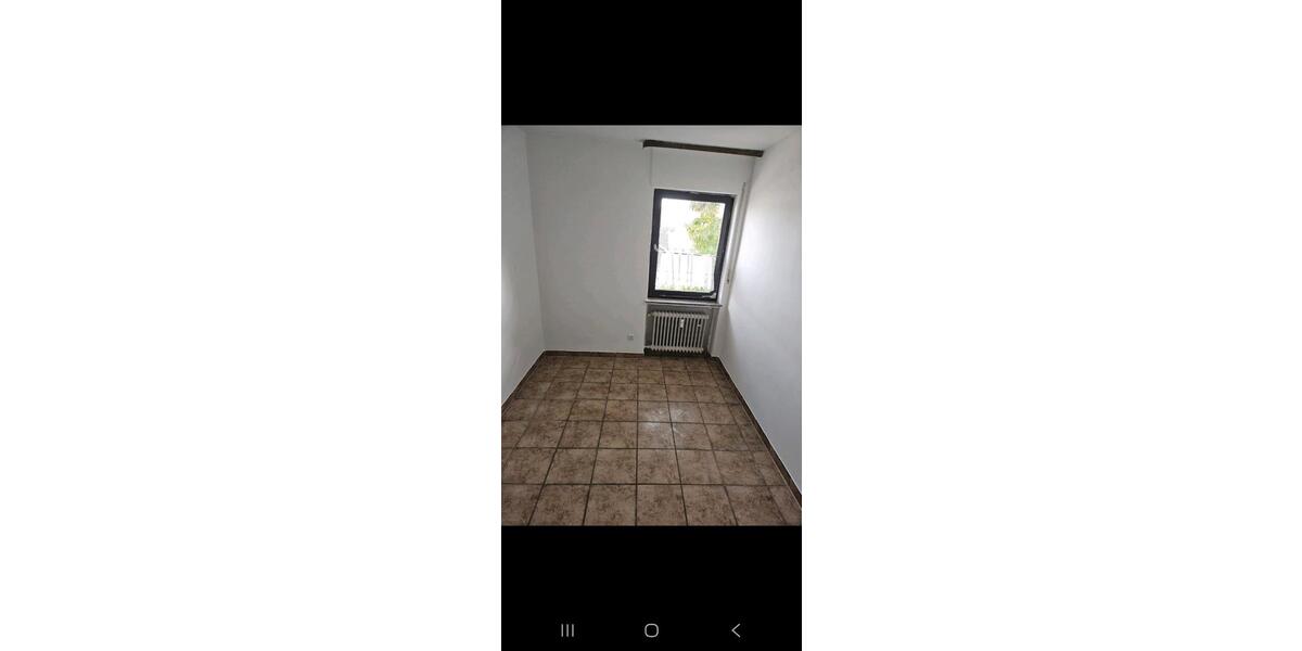 Etagenwohnung Bonn Auerberg - 5 Zimmer, 126 m&sup2;, 1.500&euro; | Angebot:25764238