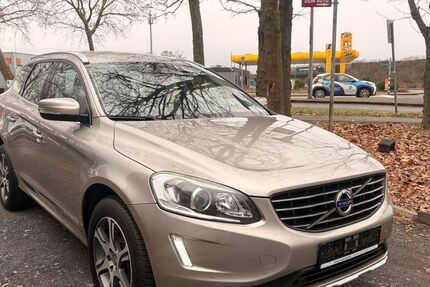 Volvo XC60 84.000 km 18.700 &euro; Köln 51107