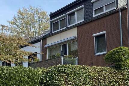 Wohnung Köln Kalk - 2 Zimmer, 65 m&sup2;, 700&euro; | Angebot:25986430