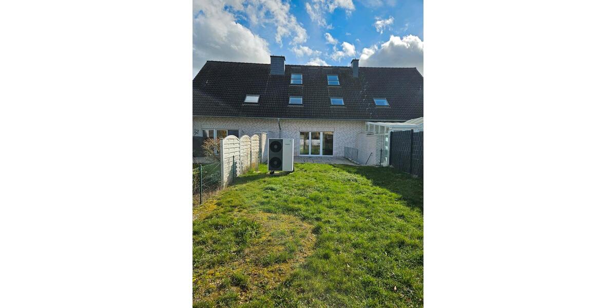 Reihenhaus Zülpich - 4 Zimmer, 140 m&sup2;, 1.450&euro; | Angebot:25297587