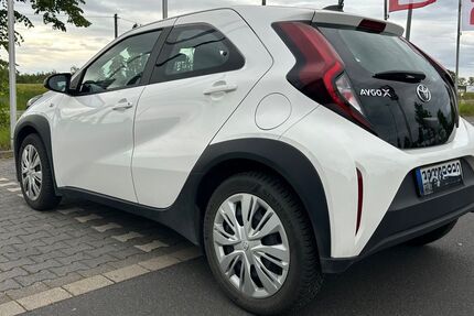 Toyota Aygo (X) 32.411 km 15.400 &euro; Vettweiss 52391
