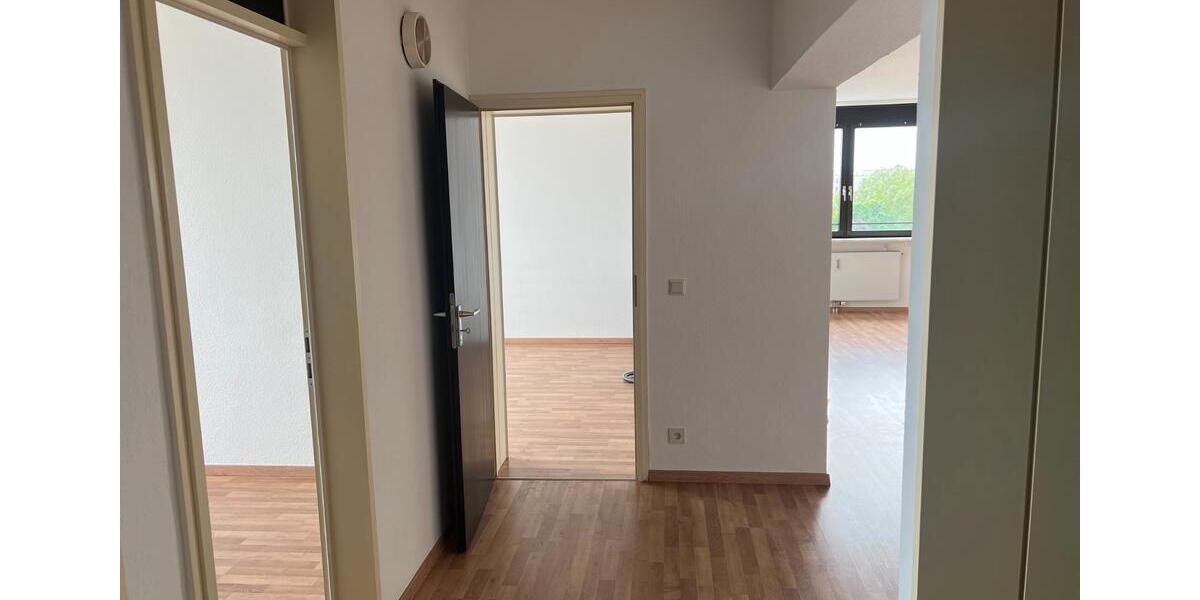 Etagenwohnung Bonn Auerberg - 4 Zimmer, 123 m&sup2;, 1.537&euro; | Angebot:26625119