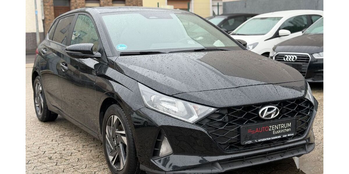 Hyundai i20 67.704 km 14.500 &euro; Euskirchen 53879