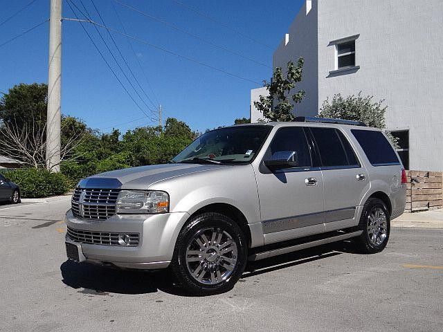 Lincoln Navigator 91.500 km 21.950 &euro; Alfter 53347