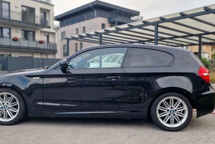 BMW 118 233.000 km 2.999 &euro; Leverkusen 51381