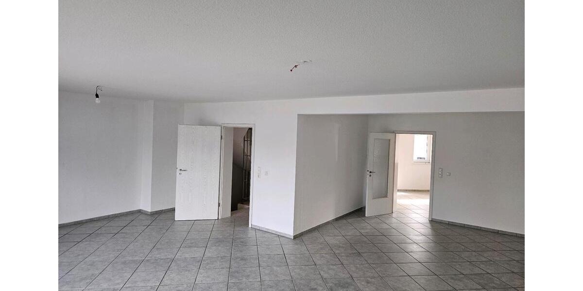Reihenhaus Zülpich - 4 Zimmer, 140 m&sup2;, 1.450&euro; | Angebot:25297587