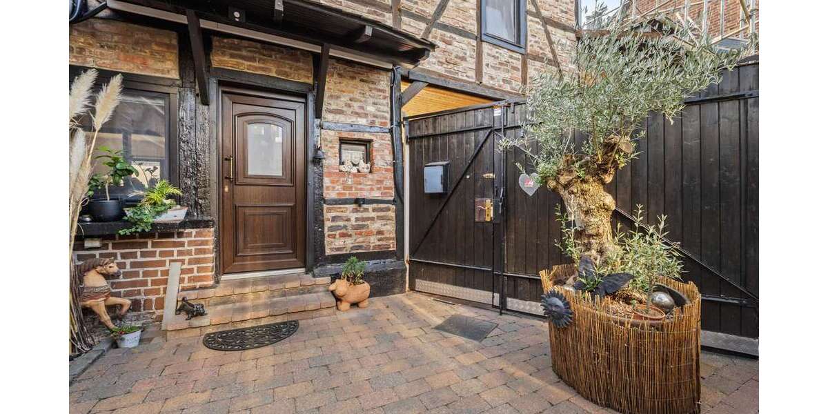 Einfamilienhaus Erftstadt - 6 Zimmer, 144 m&sup2;, 430.000&euro; | Angebot:25292714