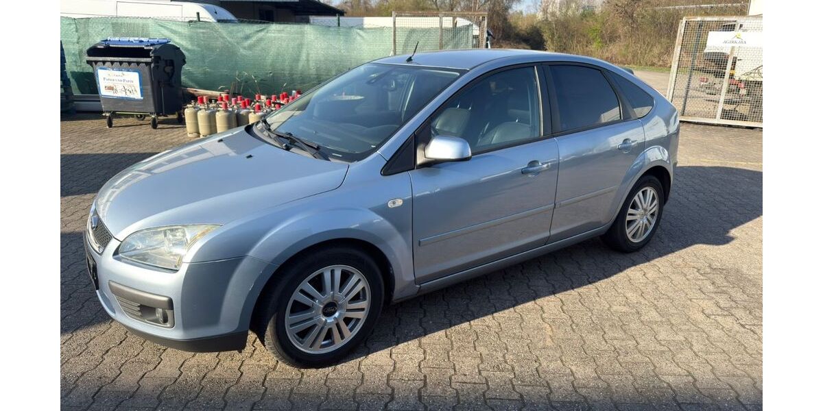 Ford Focus 147.879 km 3.333 &euro; Köln 51145