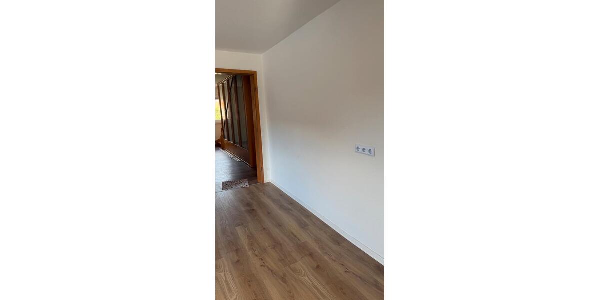 Etagenwohnung Köln Kalk - 4 Zimmer, 93 m&sup2;, 1.414&euro; | Angebot:26592507