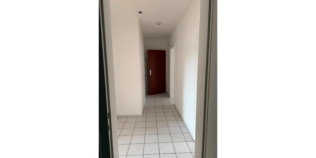 Etagenwohnung Köln Kalk - 4 Zimmer, 95 m&sup2;, 1.720&euro; | Angebot:26041018