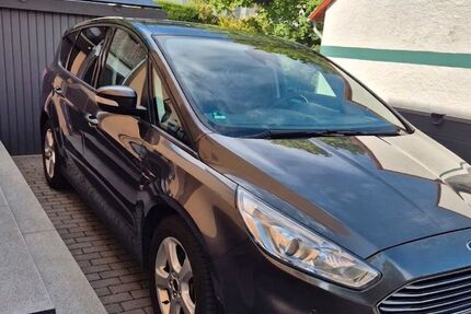 Ford S-Max 163.000 km 9.900 &euro; Bad Münstereifel 53902