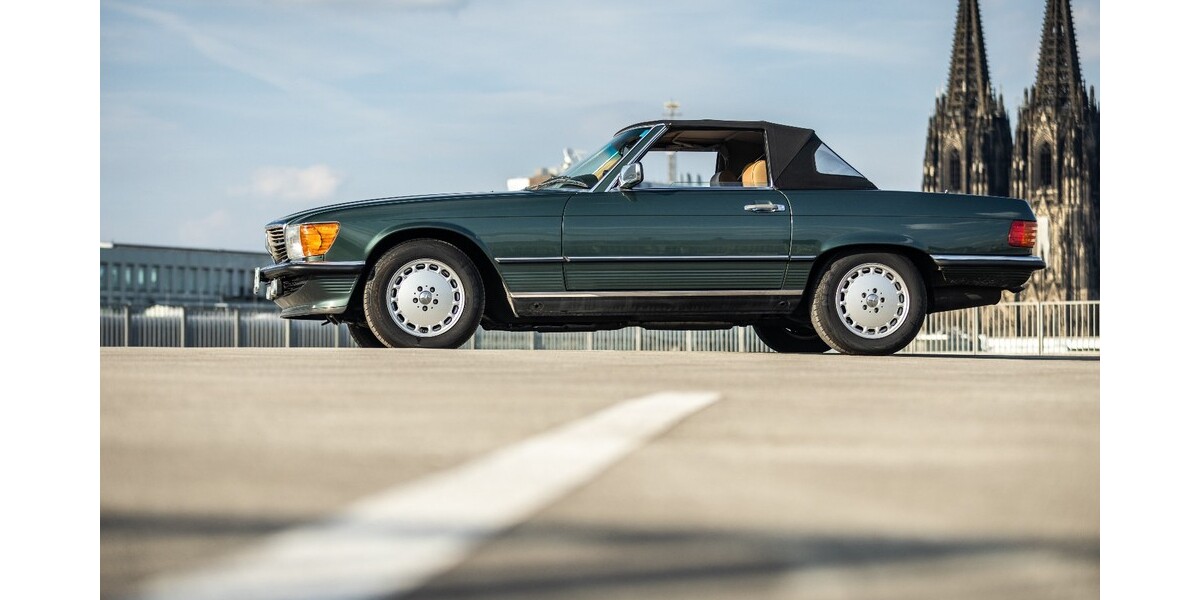 Mercedes-Benz SL 560 163.000 km 36.000 &euro; Köln 50667