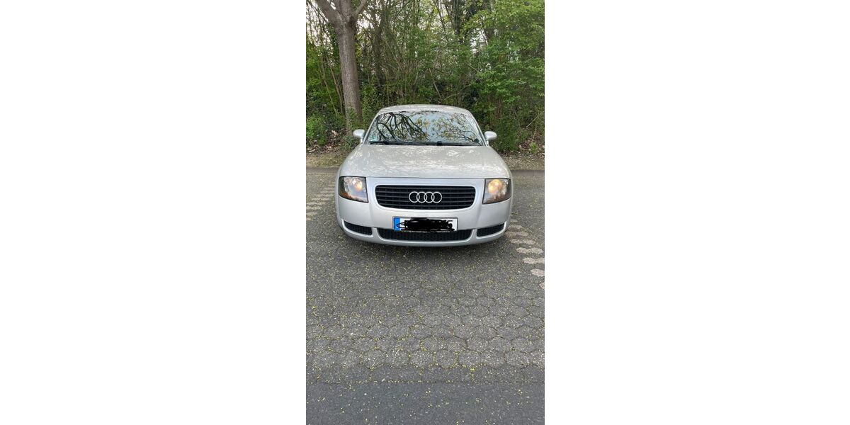 Audi TT 218.200 km 6.900 &euro; Köln 51063