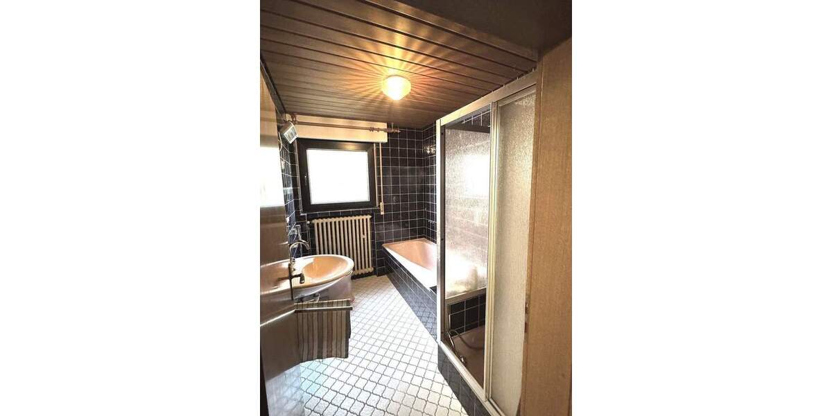 Einfamilienhaus Niederkassel - 6 Zimmer, 200 m&sup2;, 495.000&euro; | Angebot:25663636