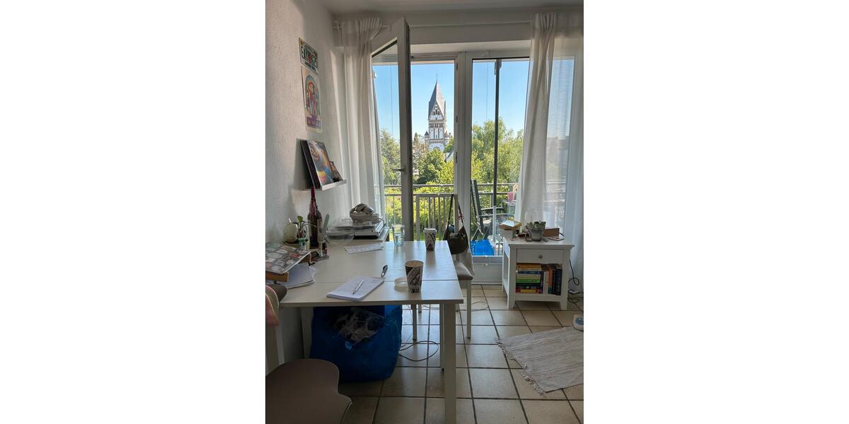Etagenwohnung Bonn Gronau - 1 Zimmer, 22 m&sup2;, 690&euro; | Angebot:25269457