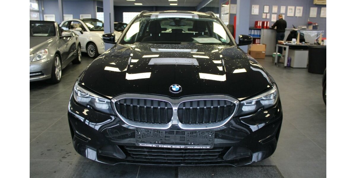 BMW 318 318d Touring Aut. Advantage 97.827 km 22.980 &euro; Euskirchen 53881