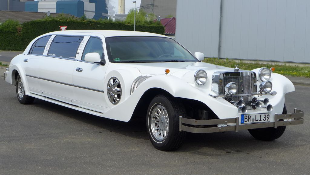 Lincoln Town Car 281.900 km 19.900 &euro; Bergheim 50129