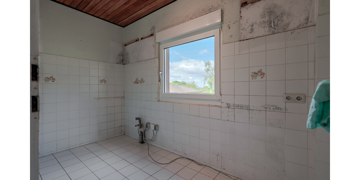 Großes Grundstück, viel Potenzial – Doppelhaushälfte mit 6 Zimmern - Doppelhaushälfte Bonn Holzlar | Angebot:27023114