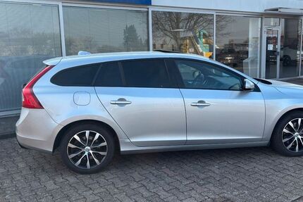 Volvo V60 108.901 km 19.900 &euro; Düren 52351