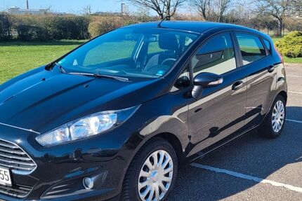 Ford Fiesta 94.300 km 5.400 &euro; Leverkusen 51373