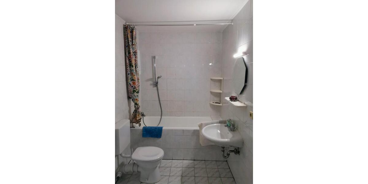 Etagenwohnung Bonn Hardtberg - 3 Zimmer, 72 m&sup2;, 800&euro; | Angebot:26021435