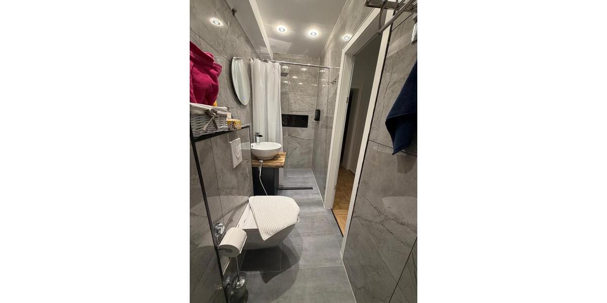 Etagenwohnung Bonn Auerberg - 2 Zimmer, 48 m&sup2;, 1.645&euro; | Angebot:26041634