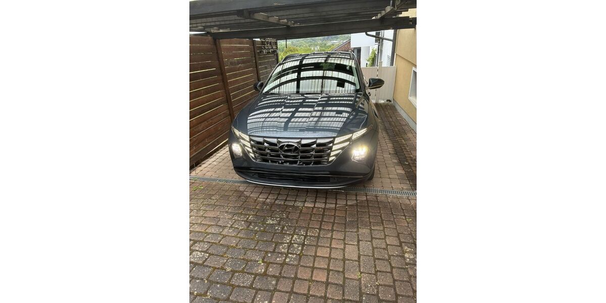 Hyundai TUCSON 69.000 km 22.900 &euro; Bornheim 53332