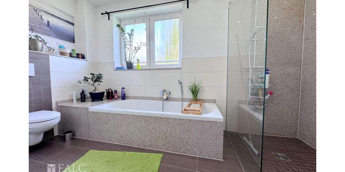 Doppelhaushälfte Bonn Geislar - 5 Zimmer, 165 m&sup2;, 599.000&euro; | Angebot:25678033