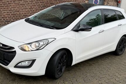 Hyundai i30 304.955 km 3.333 &euro; Köln 51069