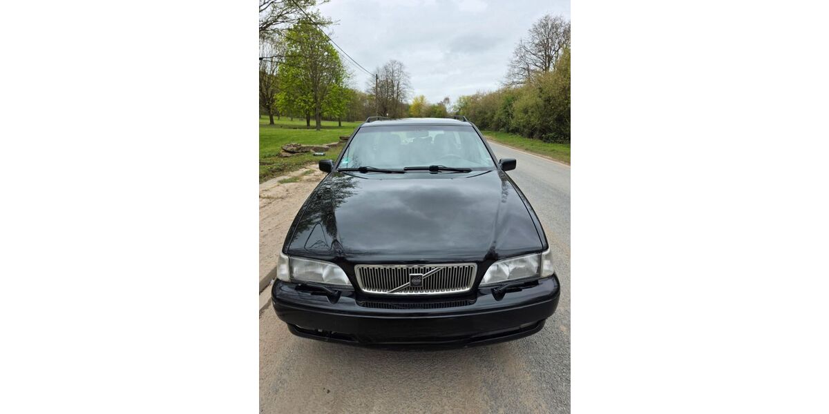 Volvo V70 318.000 km 4.500 &euro; Köln 50739