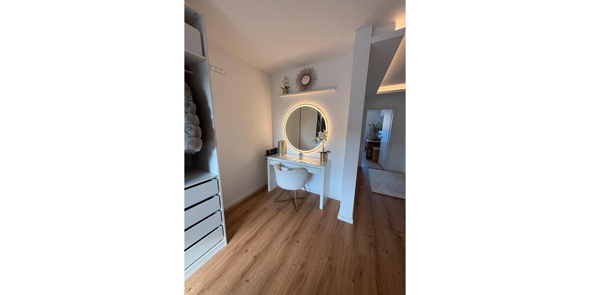 Einfamilienhaus Bonn Beuel-Mitte - 3.5 Zimmer, 130 m&sup2;, 2.550&euro; | Angebot:26397463