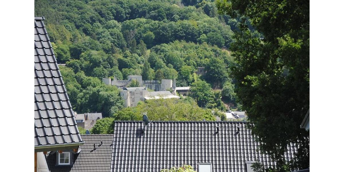 Doppelhaushälfte Bad Münstereifel - 4.5 Zimmer, 173 m&sup2;, 1.650&euro; | Angebot:26486707
