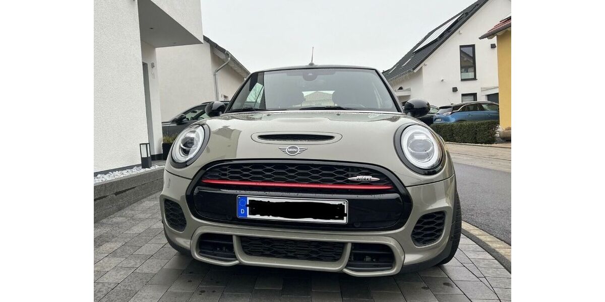 Mini John Cooper Works Cabrio 87.350 km 22.400 &euro; Köln 50933