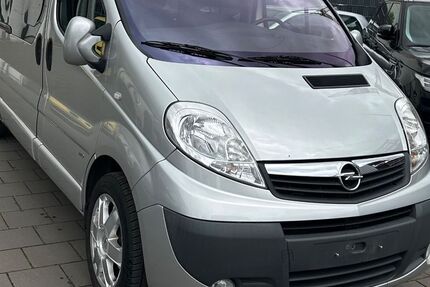 Opel Vivaro 173.000 km 13.850 &euro; Bergheim (bei Köln) 50129