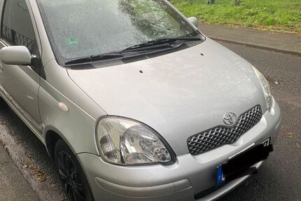 Toyota Yaris 132.000 km 1.500 &euro; Köln 51061