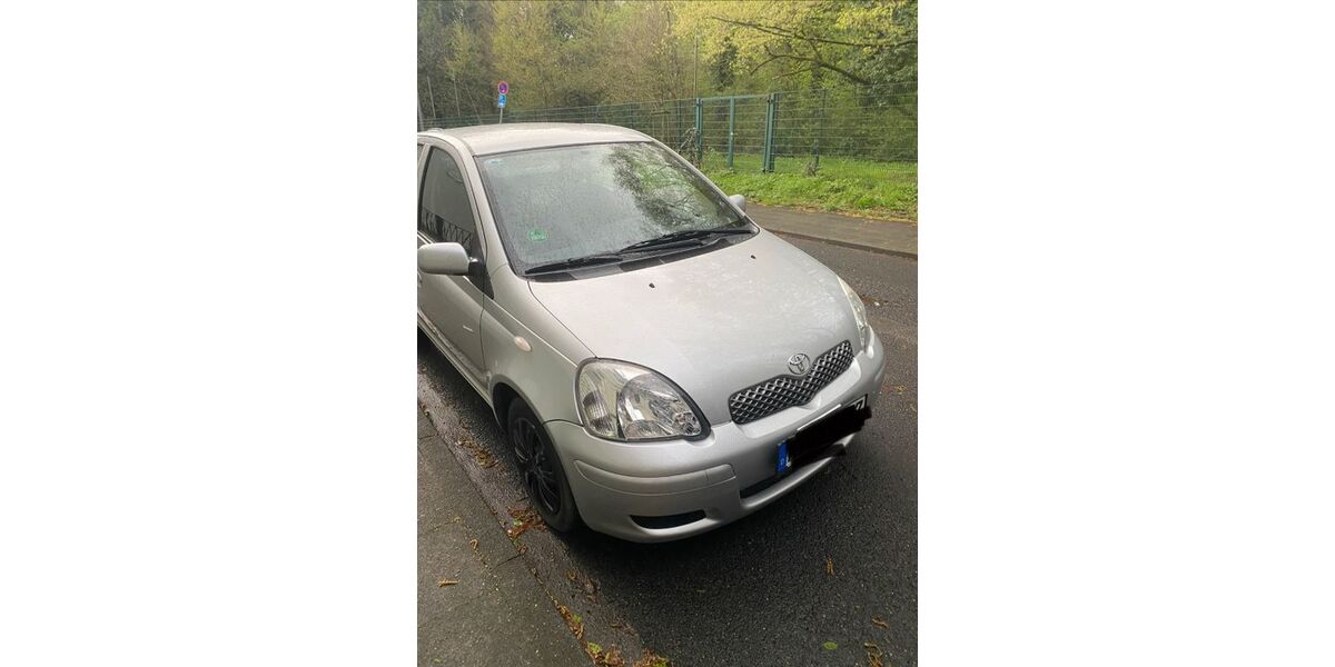 Toyota Yaris 132.000 km 1.500 &euro; Köln 51061
