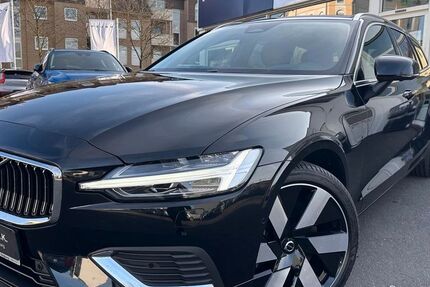Volvo V60 24.121 km 46.555 &euro; Siegburg 53721