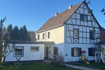 Haus Bad Münstereifel-Schönau Schönau - 9 Zimmer, 200 m&sup2;, 269.000&euro; | Angebot:26086234