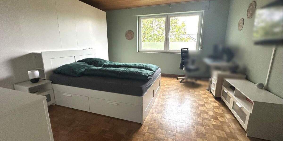 Mehrfamilienhaus, Wohnhaus Niederzier - 8 Zimmer, 274 m&sup2;, 415.000&euro; | Angebot:25692153