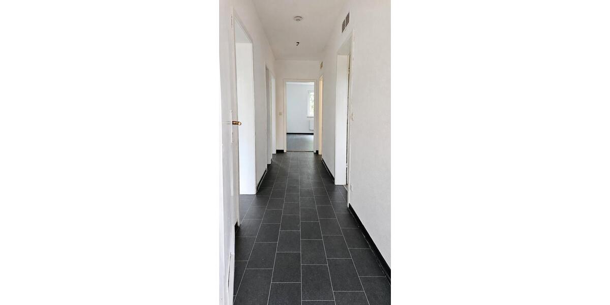 Etagenwohnung Leverkusen - 3 Zimmer, 81 m&sup2;, 129.000&euro; | Angebot:27296050