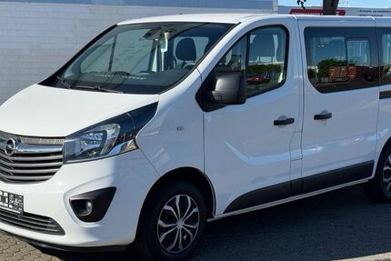 Opel Vivaro 139.000 km 13.999 &euro; Düren 52353
