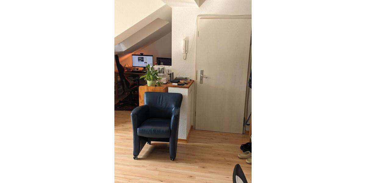 Dachgeschoßwohnung Bonn Auerberg - 1.5 Zimmer, 60 m&sup2;, 720&euro; | Angebot:26535422