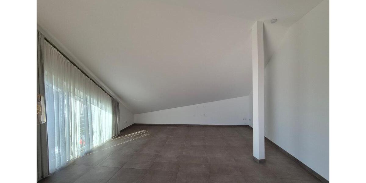 Dachgeschoßwohnung Sankt Augustin - 2 Zimmer, 96 m&sup2;, 1.344&euro; | Angebot:25796064