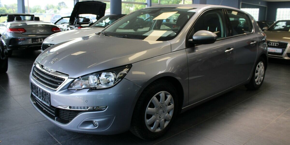 Peugeot 308 1.2 PureTech 110 Active - AHK - 71.312 km 9.980 &euro; Euskirchen 53881