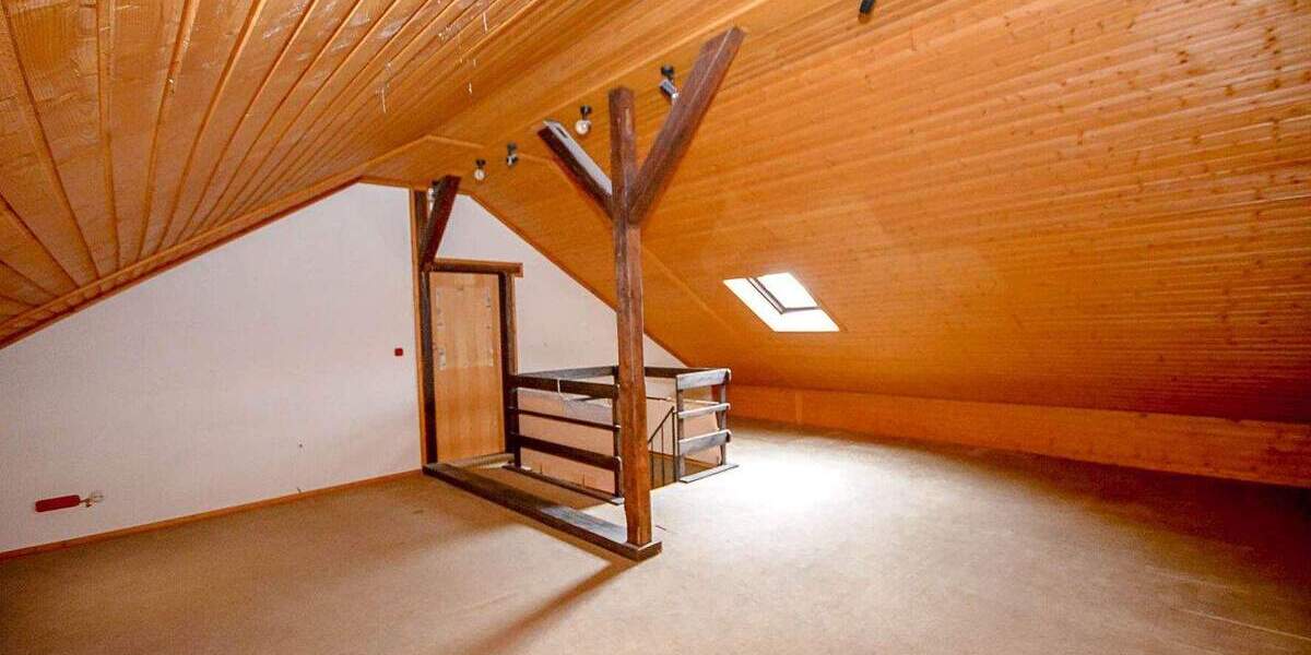 Doppelhaushälfte Zülpich Geich - 8 Zimmer, 183 m&sup2;, 275.000&euro; | Angebot:25709839