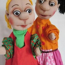 Frau Holle – Figurentheater - Familienprogramm ab 3 Jahren 28.11.2026 Walzwerk Pulheim